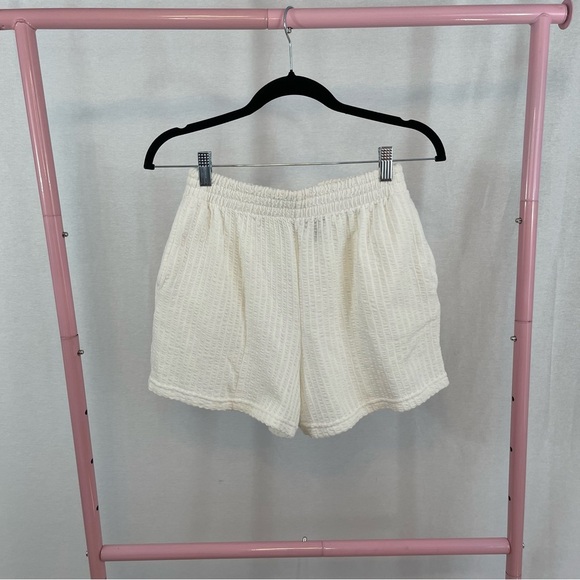Vintage Carolyn Taylor White Cotton Blend Stretchy Shorts size Medium - Picture 1 of 4